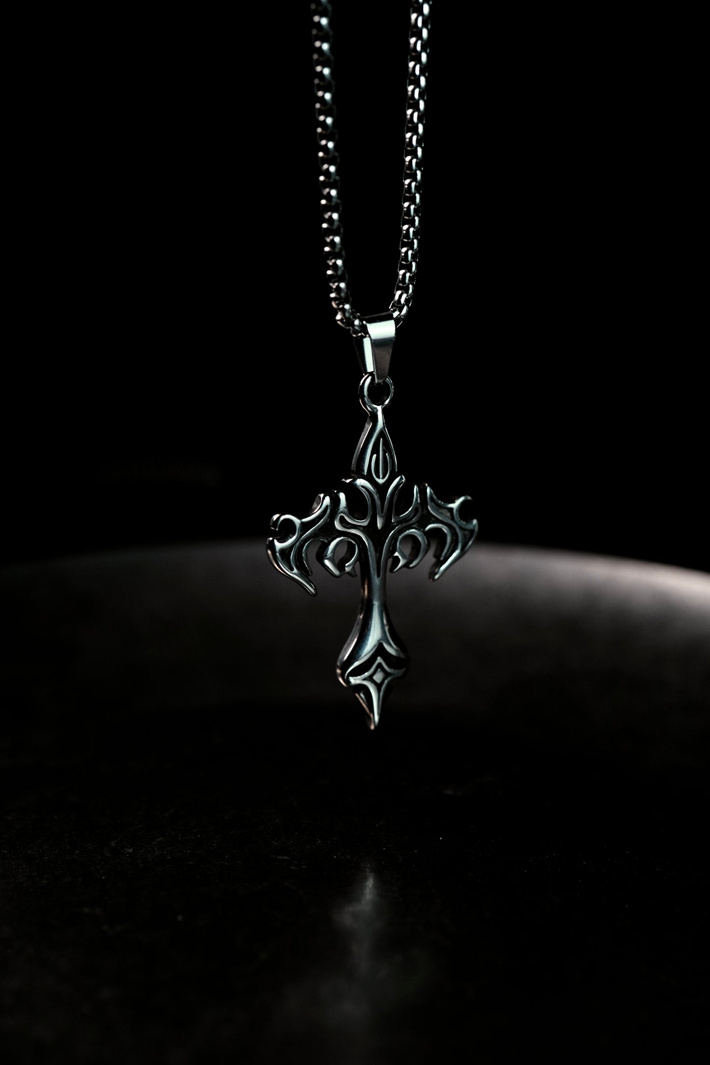 SHADOW CROSS