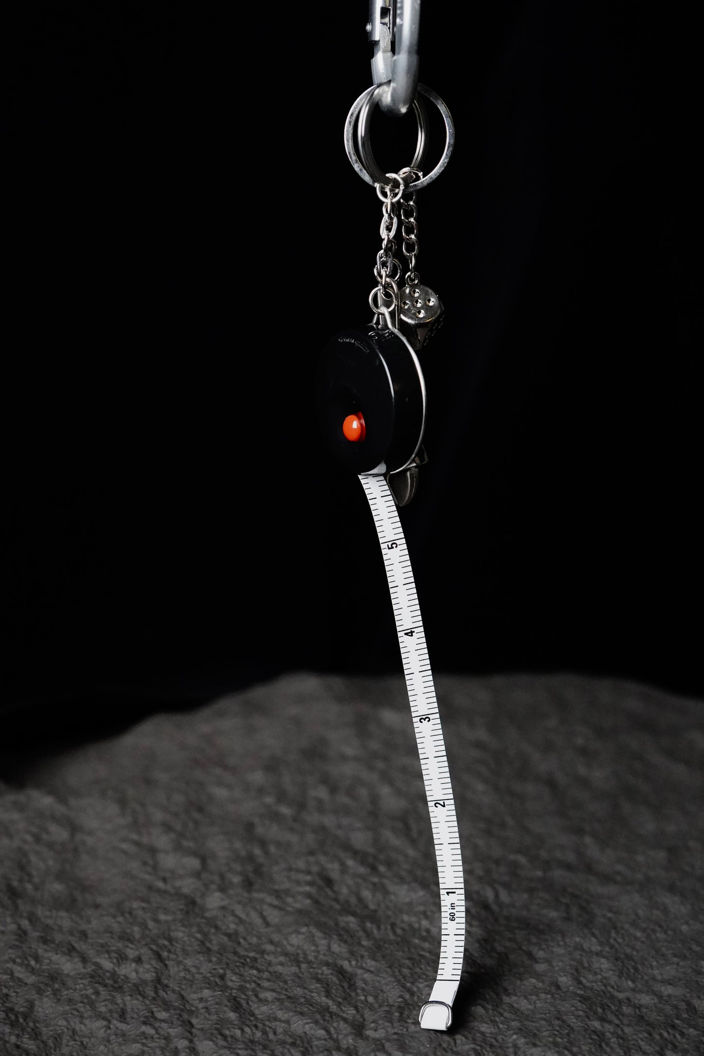 MEASURING TAPE KEYCHAIN