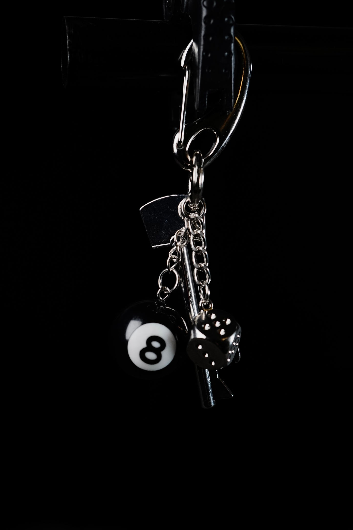 BLACK8 KEYCHAIN