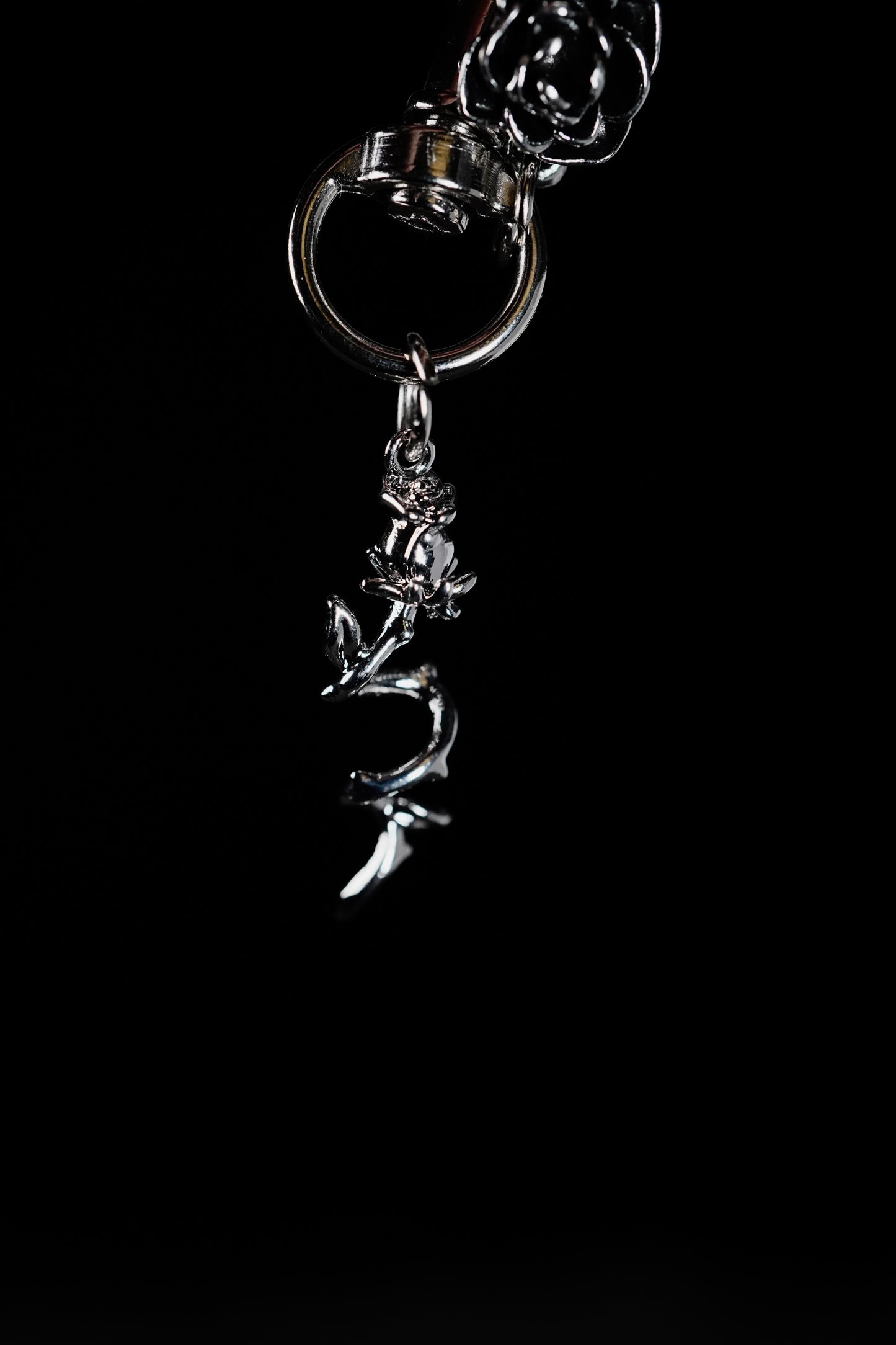 BLACKROSE KEYCHAIN