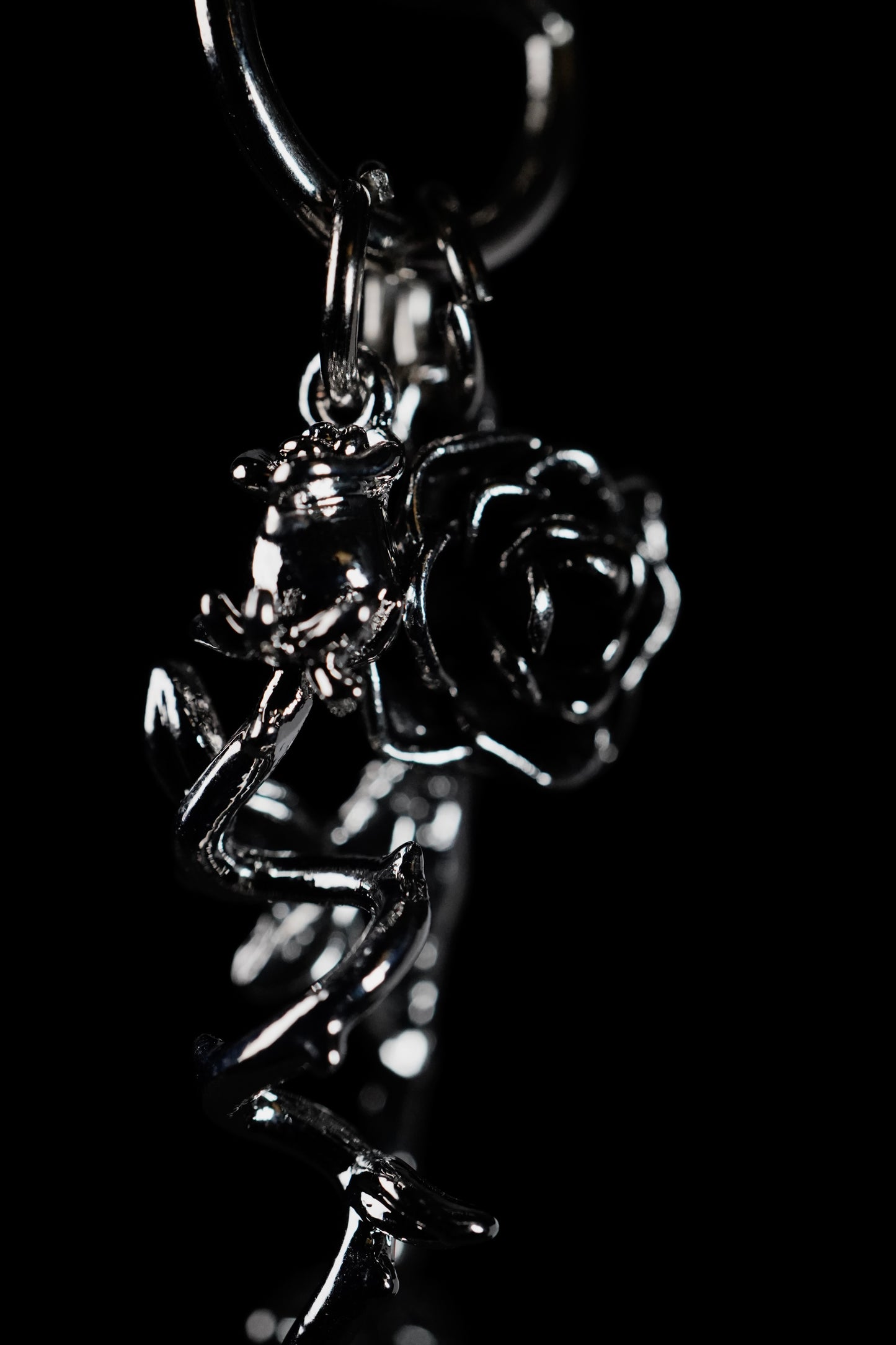 BLACKROSE KEYCHAIN