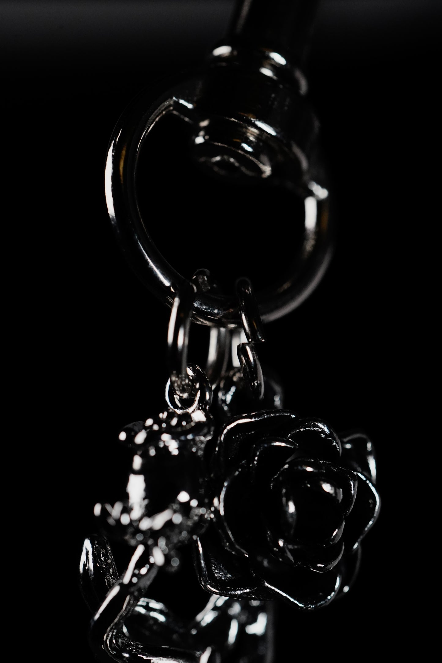 BLACKROSE KEYCHAIN