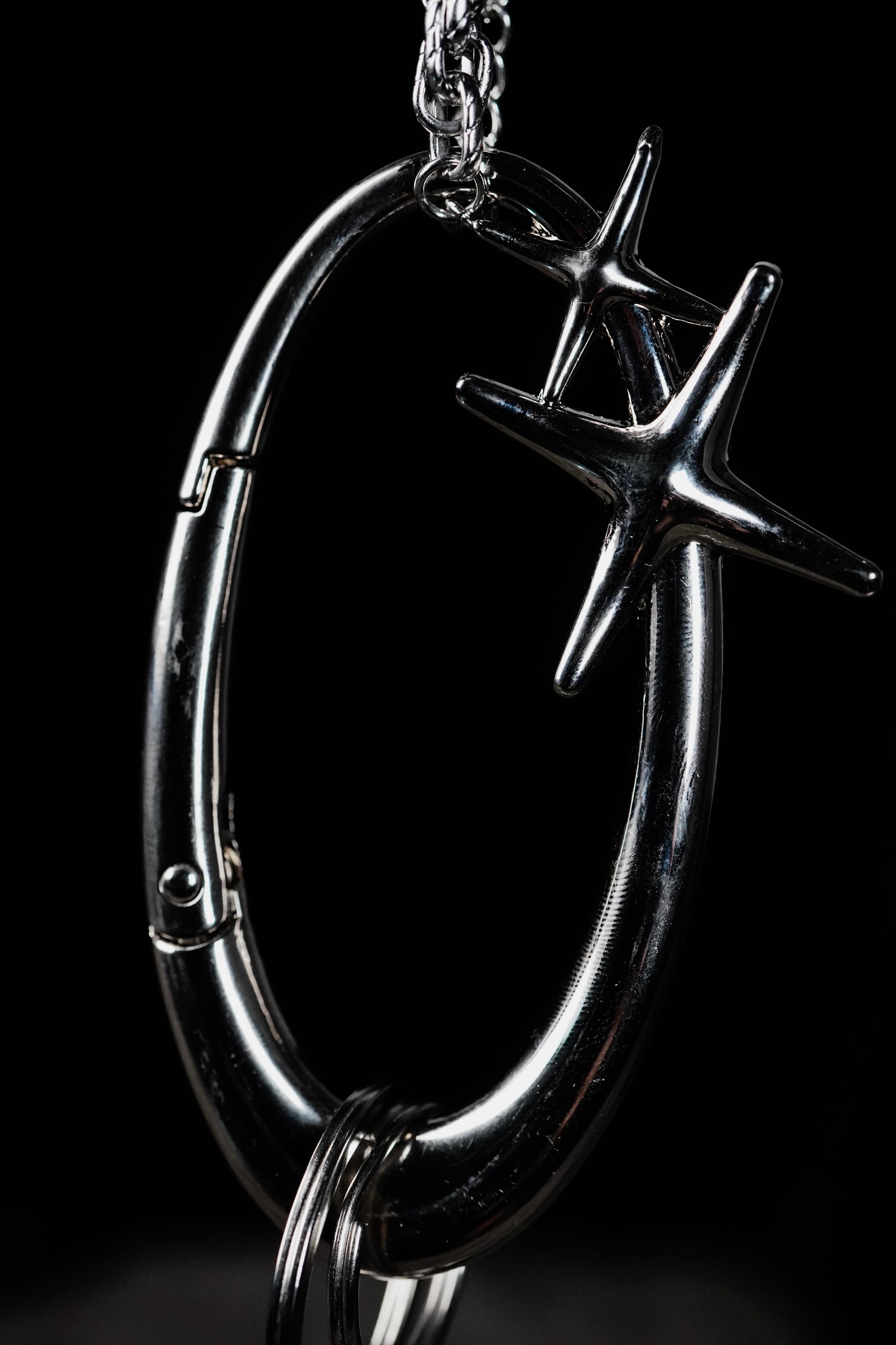 STAR BLACK8 KEYCHAIN