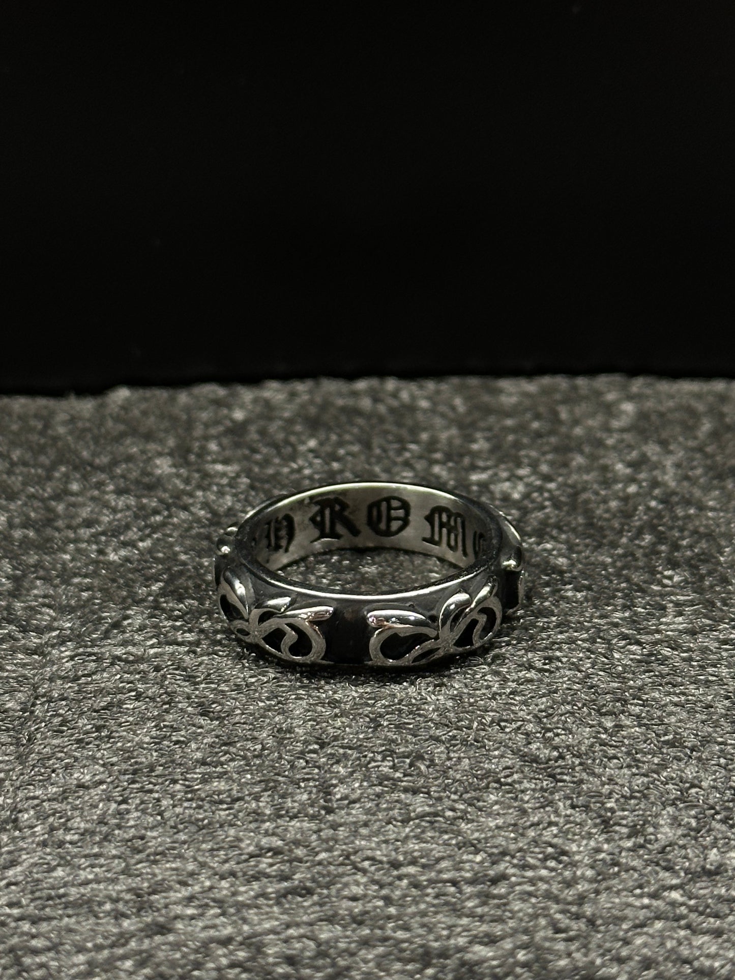 RING BLACK