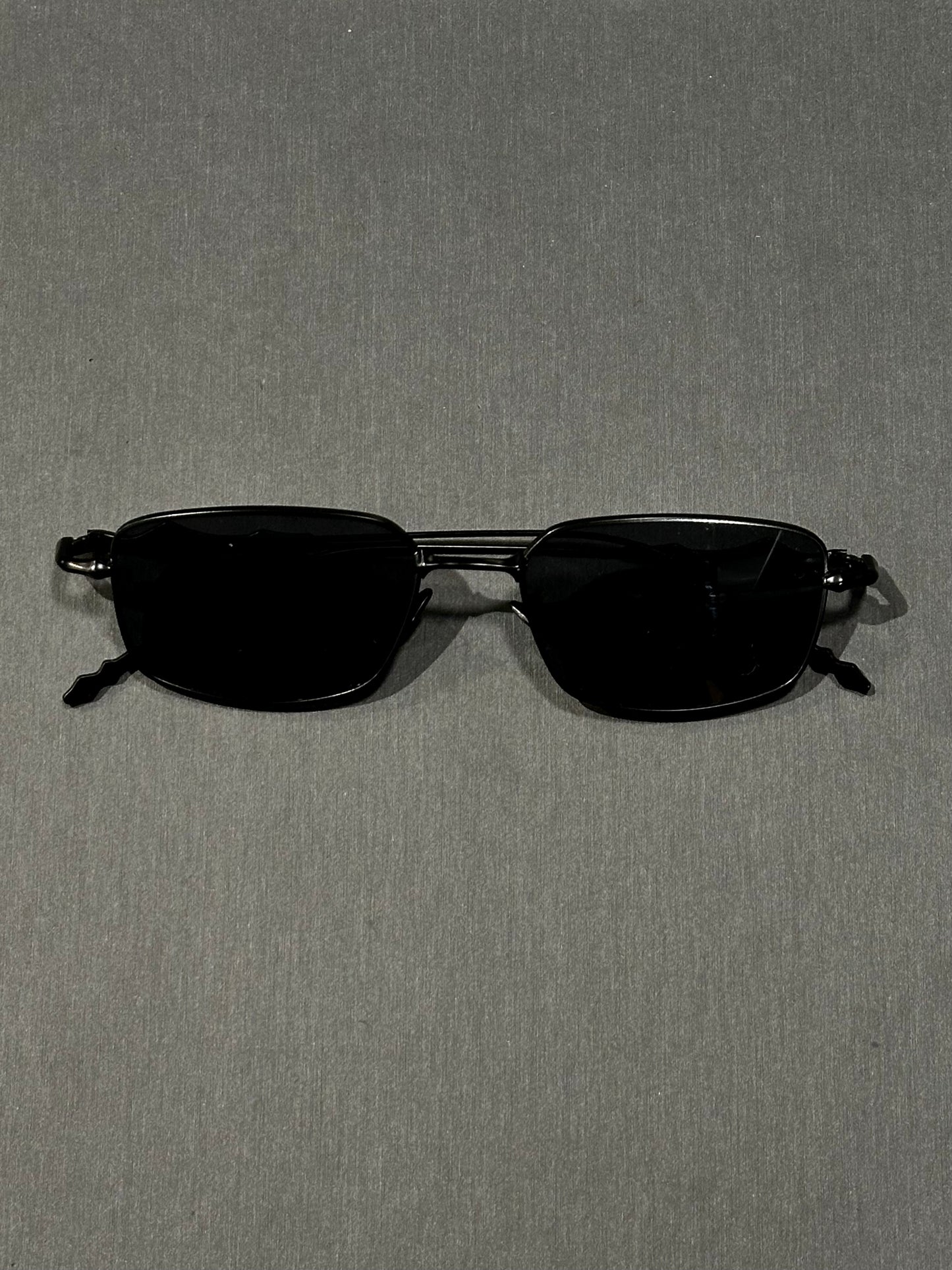 DARKLENS