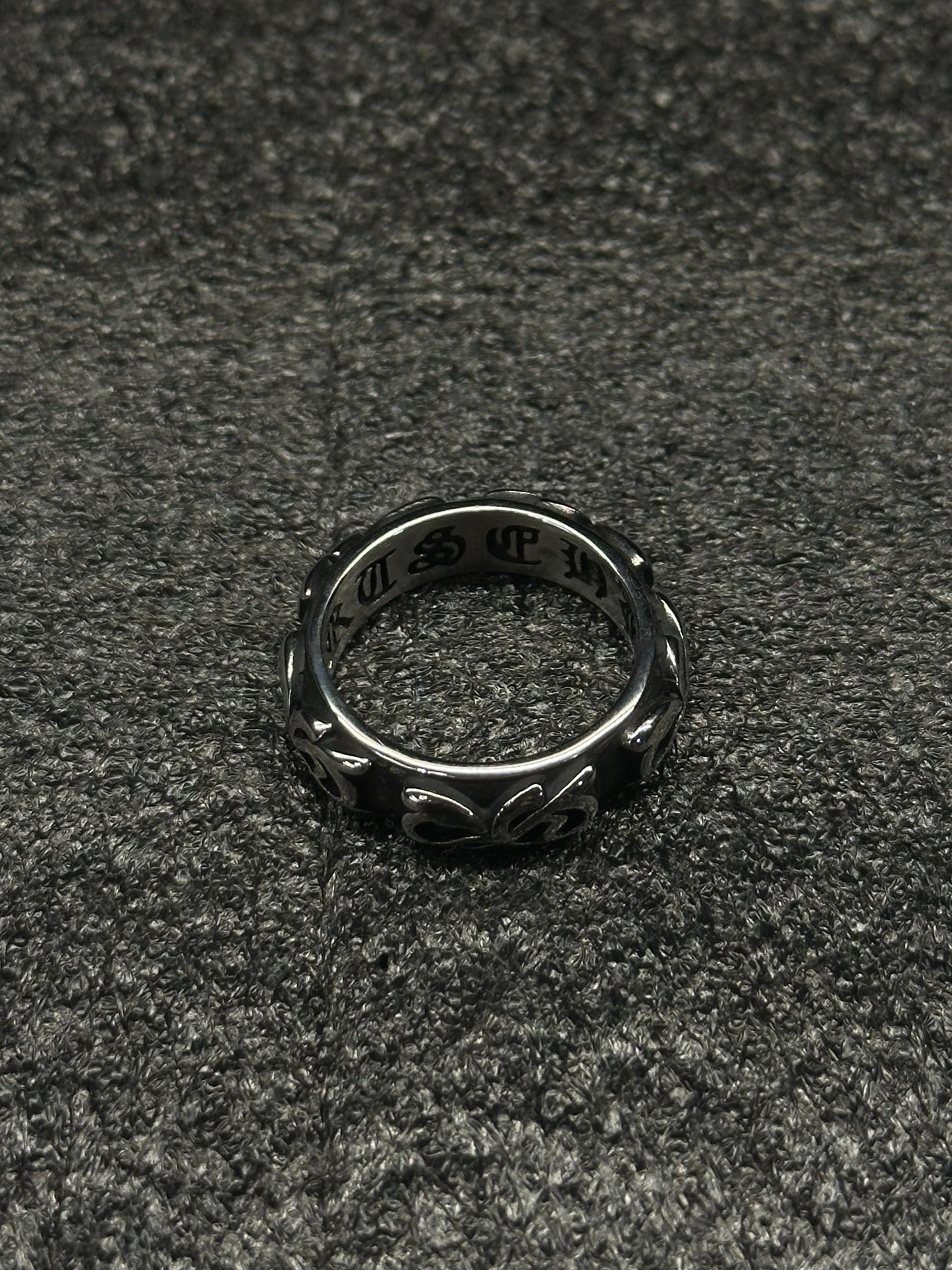 RING BLACK