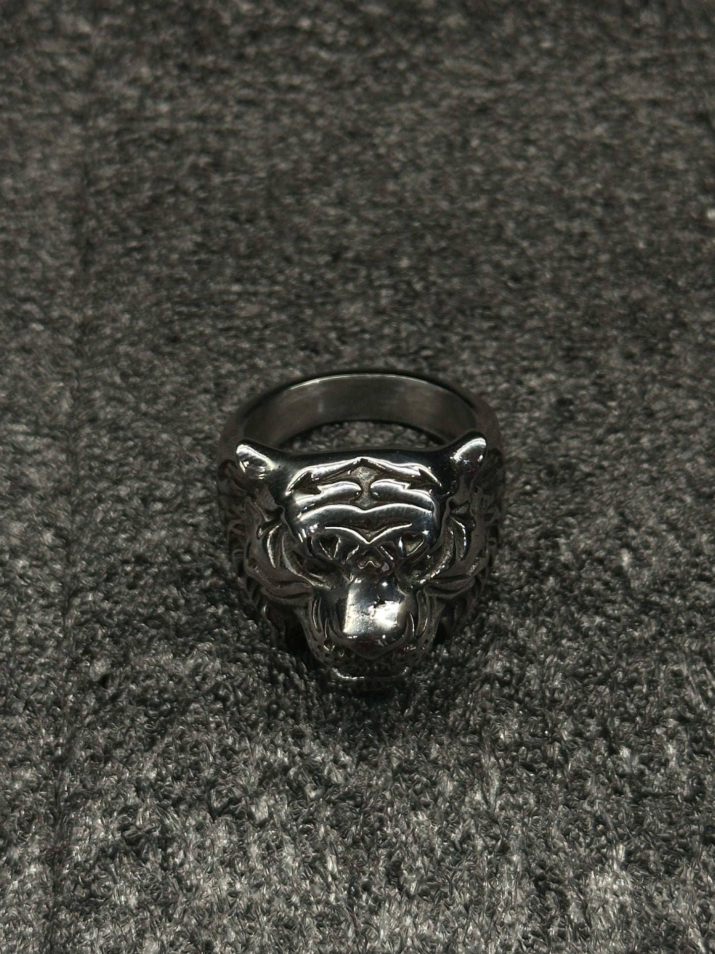 RING TIGER