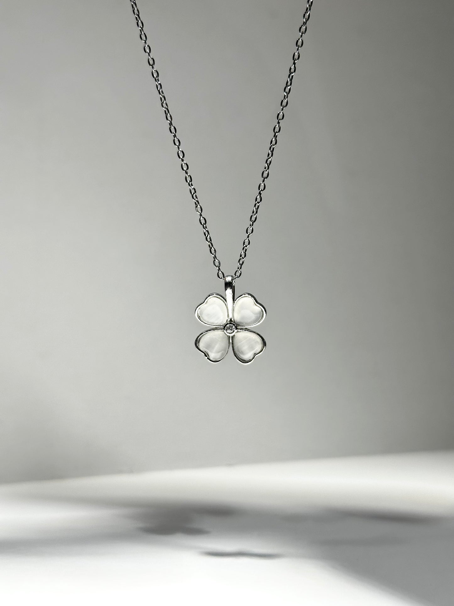 WHITE PETAL