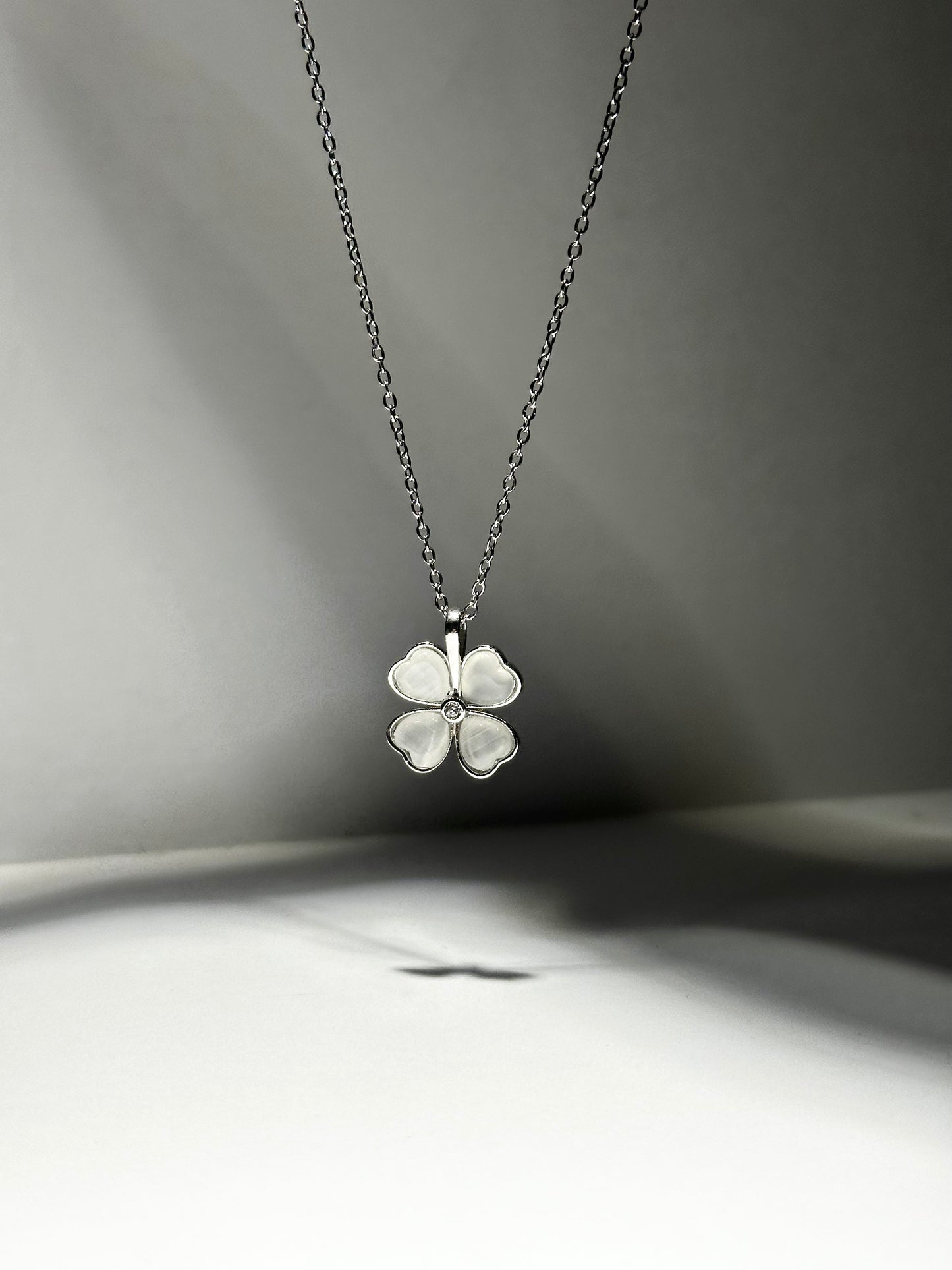 WHITE PETAL