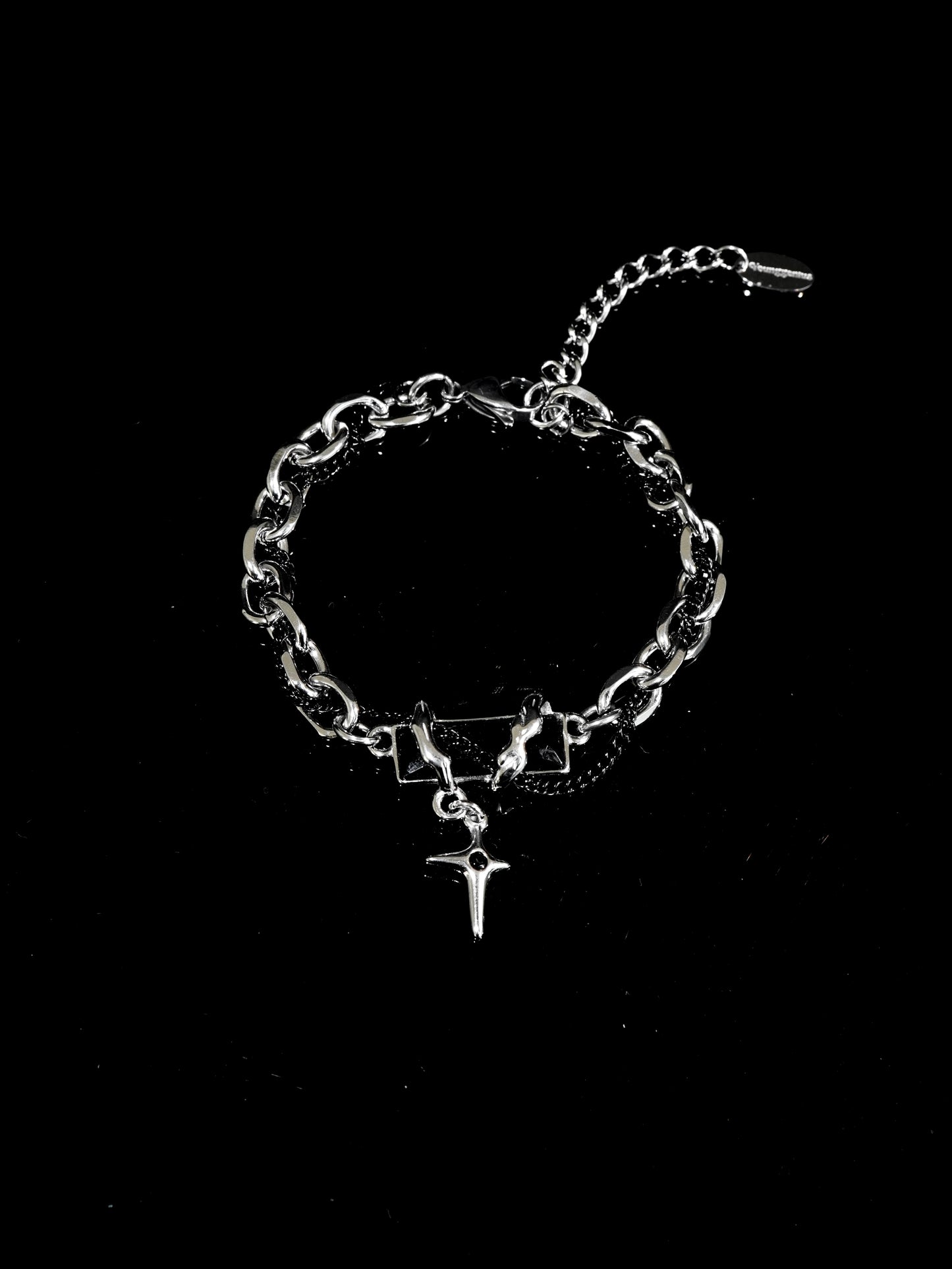 BLACK STAR BRACELET