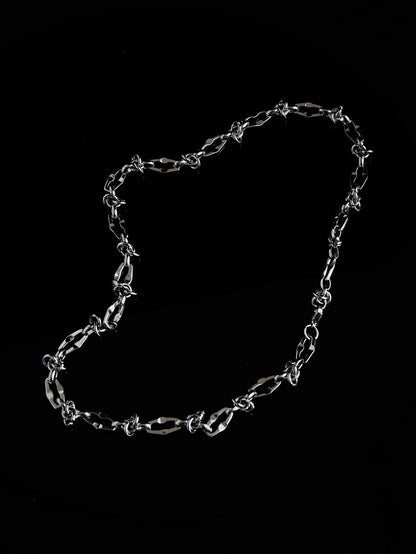 THORN NECKLACE