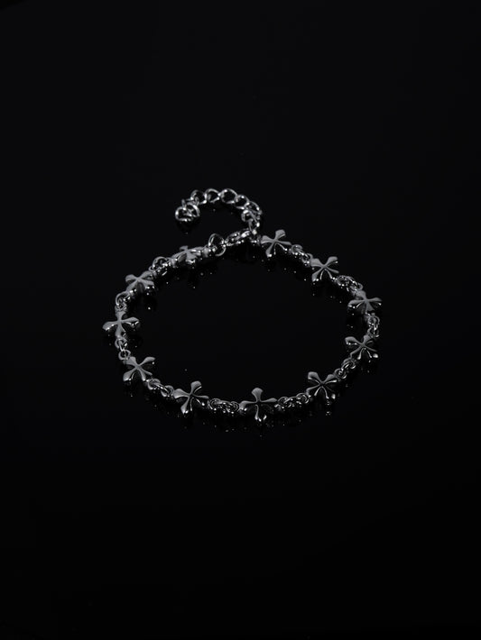 CLOVER CROSS BRACELET