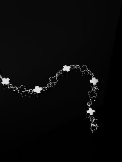 BLACK/WHITE CROSS BRACELET