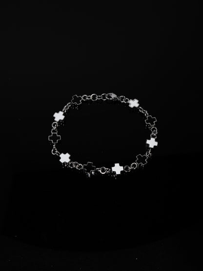 BLACK/WHITE CROSS BRACELET