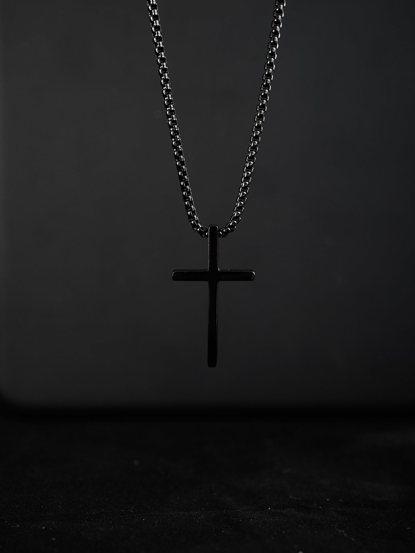 STEEL CROSS NEGRO
