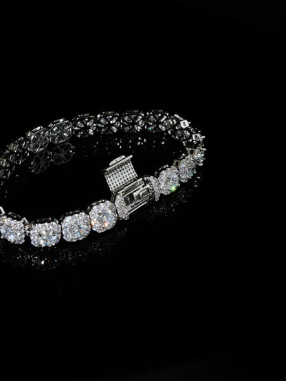 DIAMOND HALO BRACELET