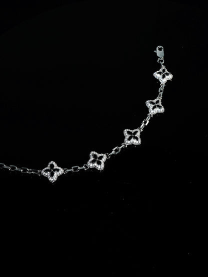 BLACK ICE CLOVER BRACELET