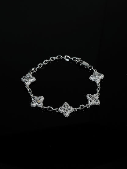 WHITE ICE CLOVER BRACELET