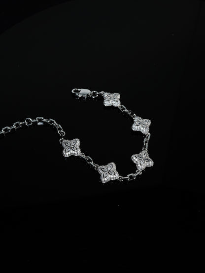 WHITE ICE CLOVER BRACELET