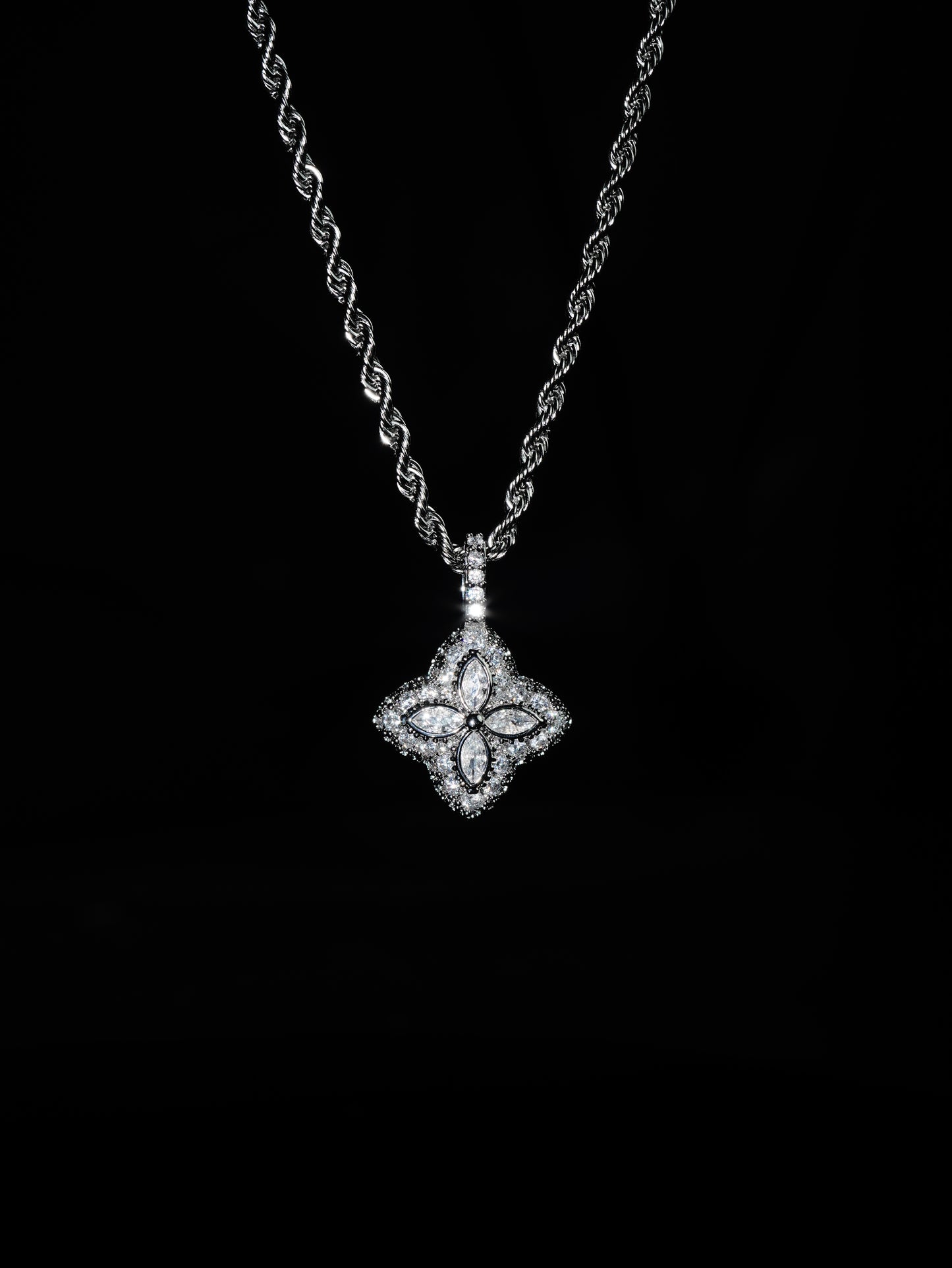 WHITE ICE CLOVER