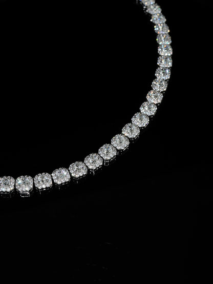 DIAMOND HALO