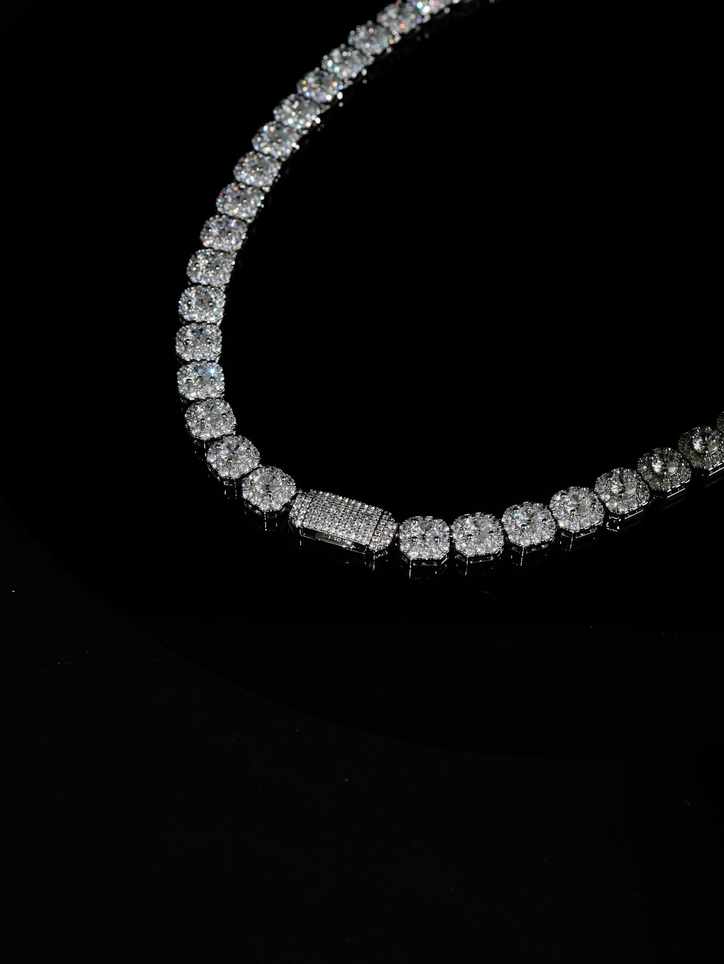DIAMOND HALO