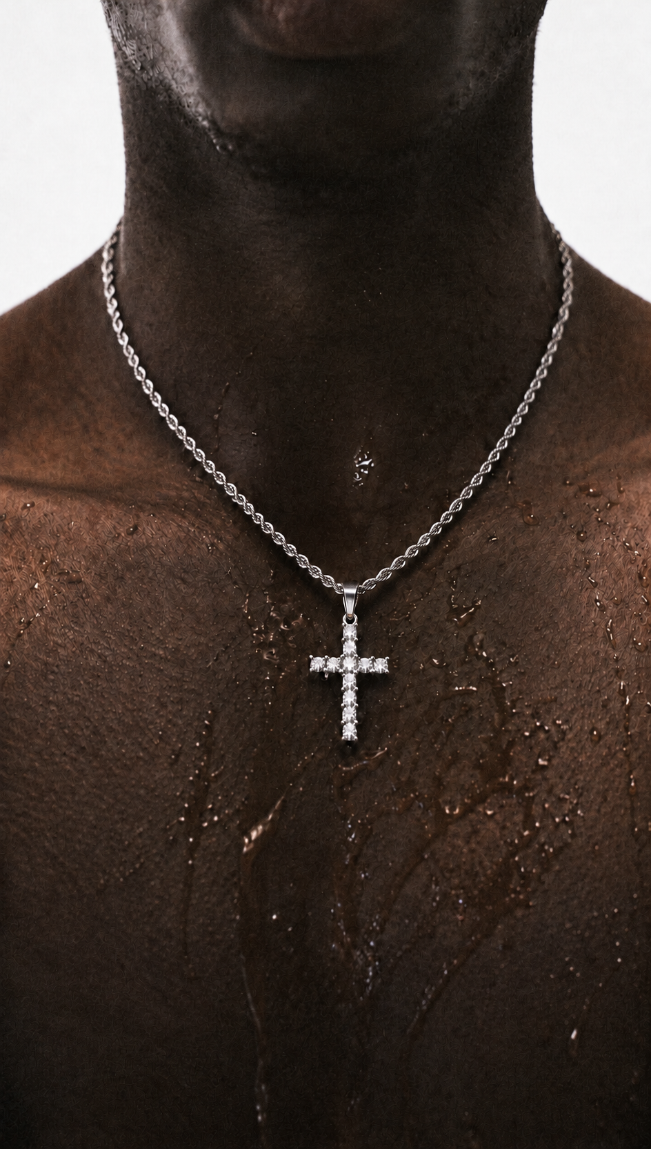 YoungGenius — cruz con zirconias